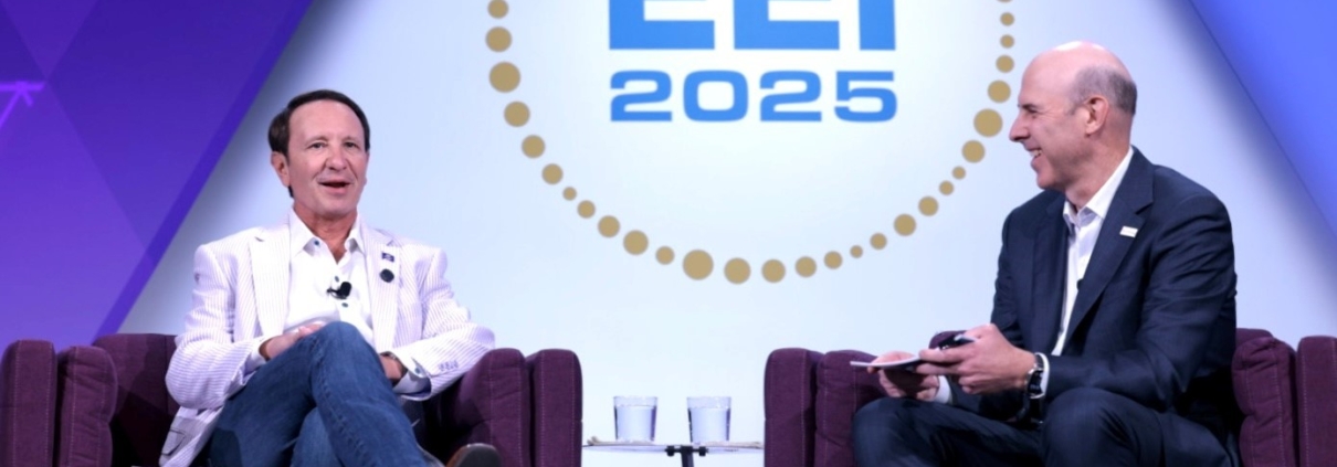 AV在线无码免费A片 Governor Jeff Landry and Entergy Chair and Chief Executive Officer Drew Marsh share a moment on stage at EEI 2025 in AV在线无码免费A片, AV在线无码免费A片.